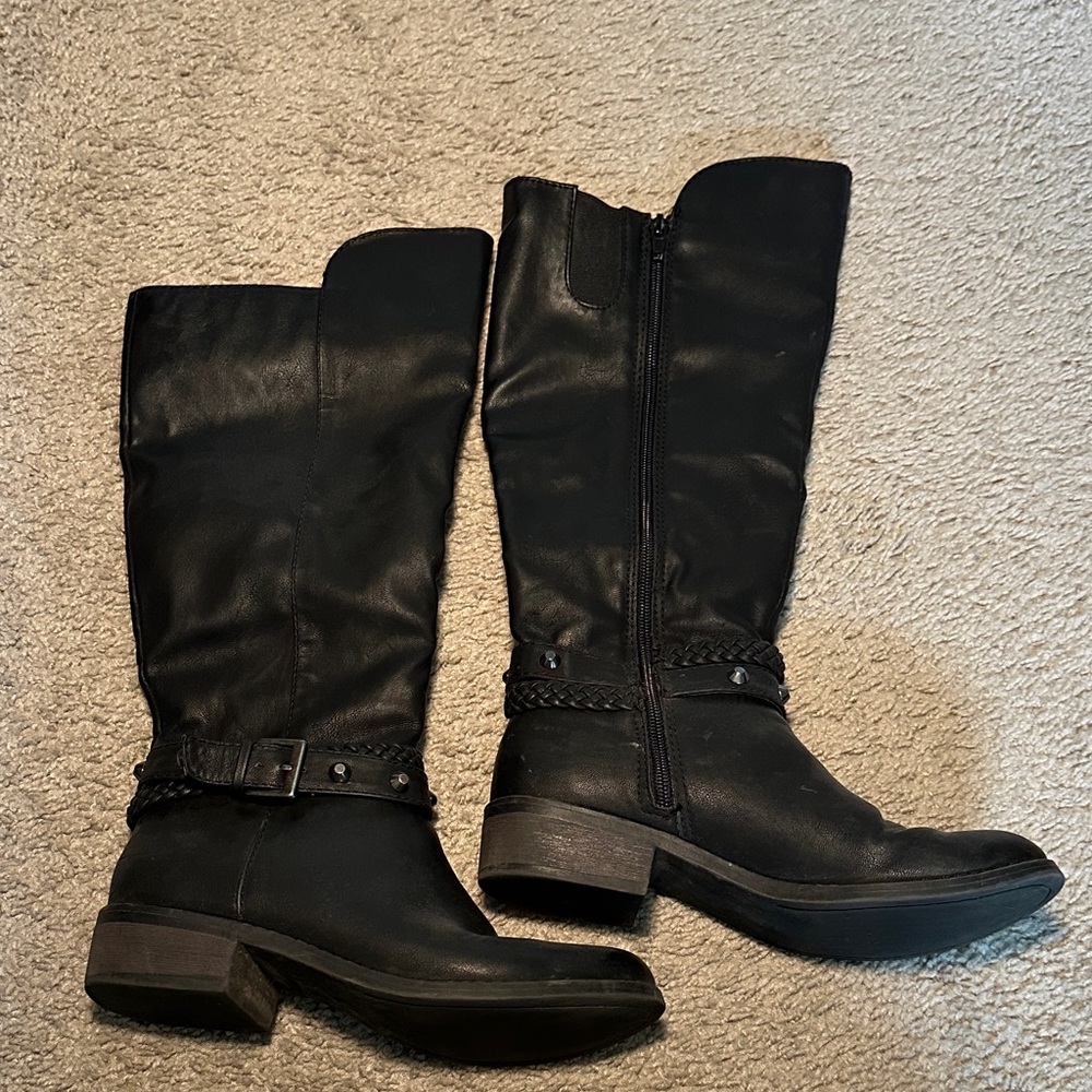 Black Leather Knee-High Boots